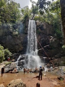 CACHOEIRA-GUIA-TURISTICO-EM-BRASÍLIA-RAPHA-GUIA-DE-TURISMO