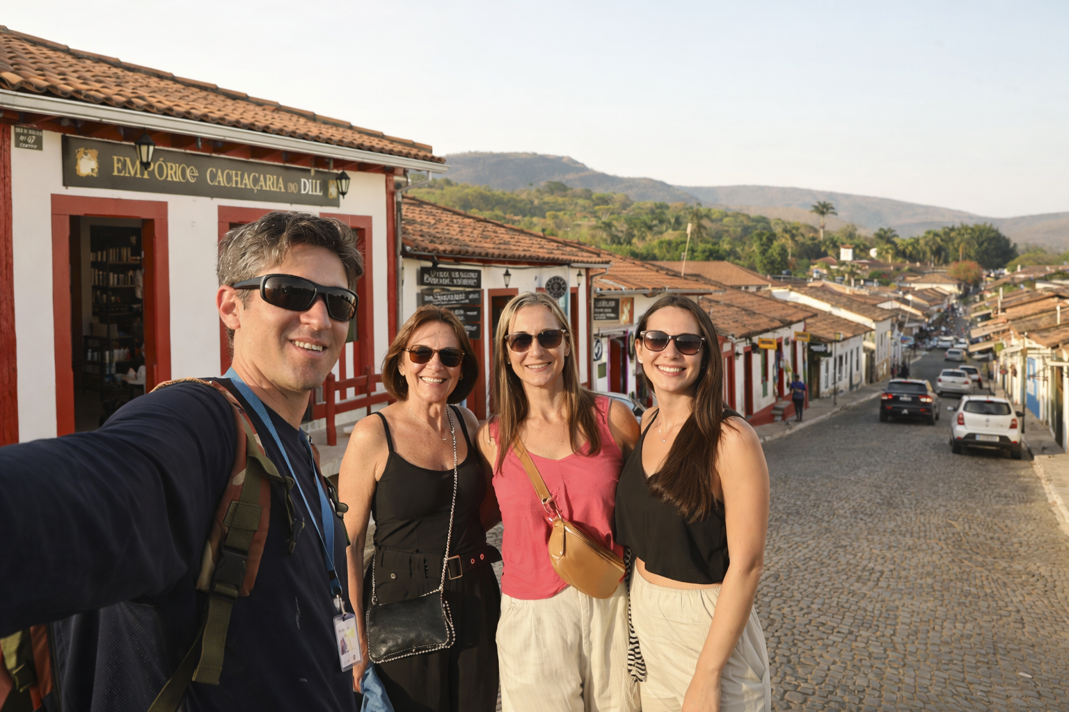 Turismo em Pirenópolis Goiás com paisagem do centro histórico - bate e volta saindo de Brasília